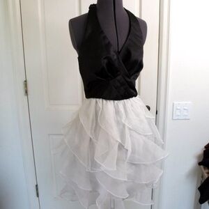 Steppin Out dress Size 5 Black and White cocktail
